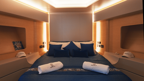 Raffles Yacht Group - Exclusive 68FT Yacht Charter on M/Y LEGEND