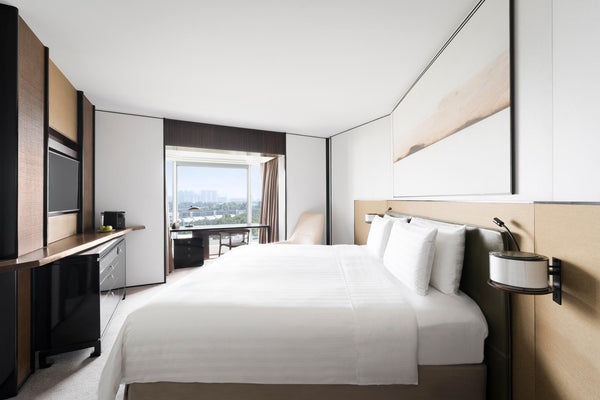Shangri-La Singapore - Weekend Stay for 2 Nights with Breakfast for 2 Guests